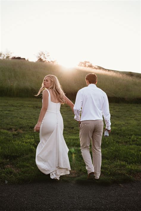 Red Barn Farm Wedding in Washington