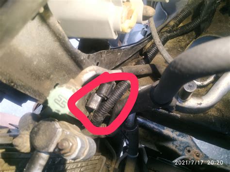 что за фишка?(решено фишка концевика капота) — Hyundai Santa Fe (1G), 2 ...