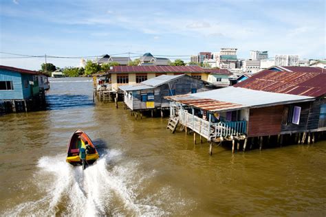 Borneo culture and wildlife tour | Eastravel | AITO