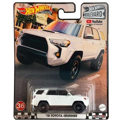 Ve Culo Hot Wheels Escala Boulevard Toyota Runner Mattel Branca Carrinho