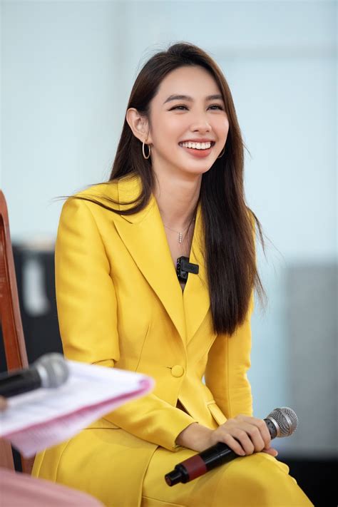 Tiến Nguyễn Vlog tiết lộ ngày giờ sang Angola Quang Linh công khai khen ai đó ngon Hot