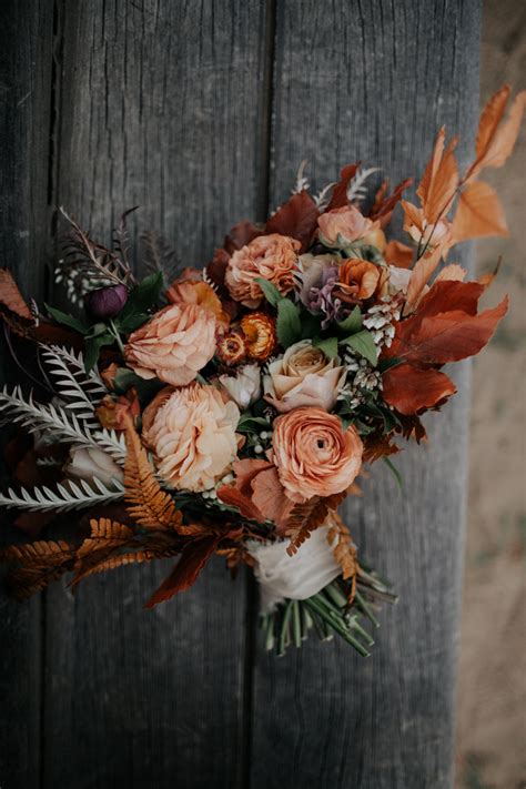 25 Favorite Boho Bridal Bouquets For The Wild At Heart Junebug Weddings