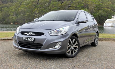 Hyundai Accent Review Sr Photos Caradvice