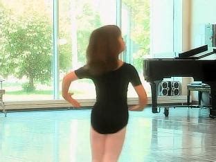 Hot Sexy Emily Yeung Bikini Pics