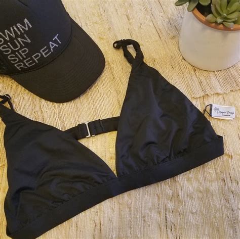 Dippin Daisy S Swim Dippin Daisys Black Halter Bikini Top Sz X Poshmark