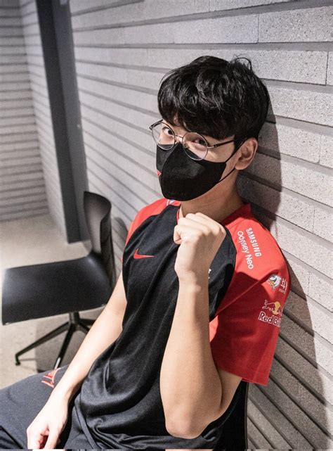 gumayusi  tuong ban trai dang yeu lol