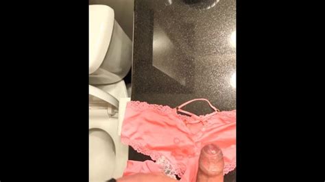 Éjacule Sur Ma Culotte En Satin Sexy Gfs Pornhub Gay