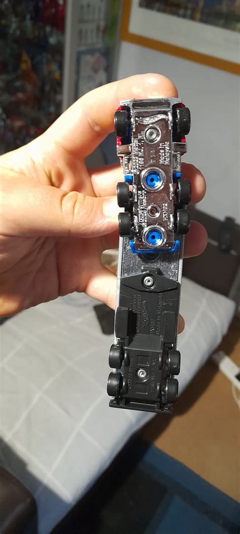 Hot Wheels X Transformers Track Fleet Optimus Prime New In Package Images Details