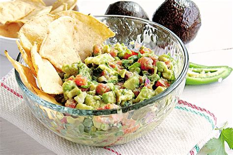 The Best Chunky Guacamole Recipe Happy Home Diy