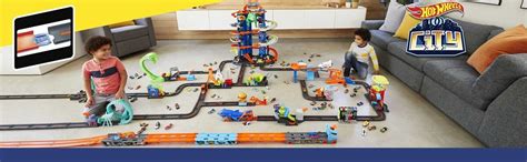 Hot Wheels Transporter Wyścigowy 2w1 GVG37 Samochód niskie ceny i opinie w Media Expert