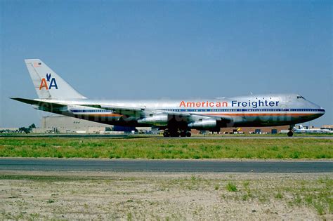 American Airlines (historic liveries) - Bruce Drum (AirlinersGallery.com)