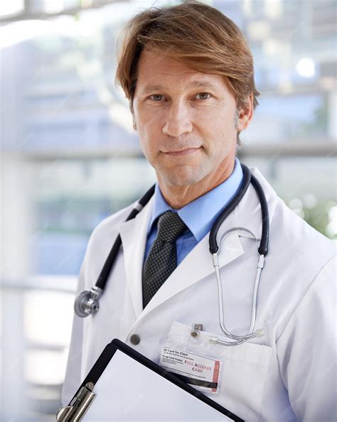 premium photo portrait doctor  clipboard  hospital