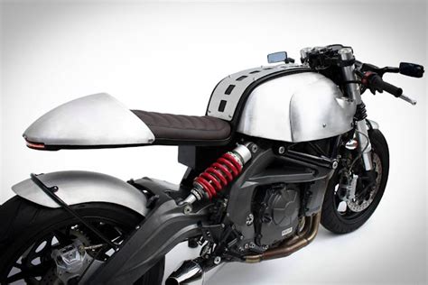 Hell Kustom Benelli 600 By The Sports Custom