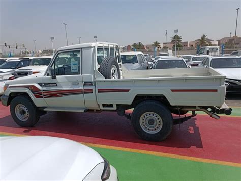 TOYOTA LAND CRUISER PICK UP 4.0L S/C MODEL 2020 - Atocars