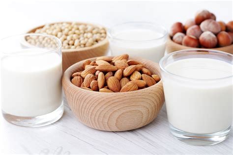 Dieta Intolerância A Lactose - Dieta para intolerância à lactose: o que comer e o que evitar (com ...