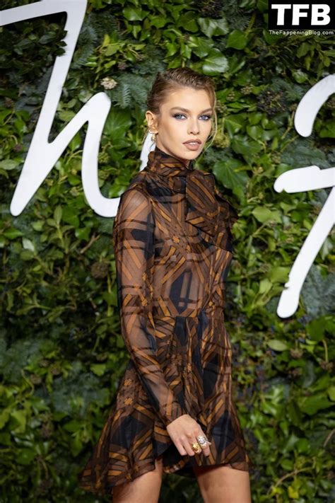 Stella Maxwell Nude Tits Photos The Fappening Stars