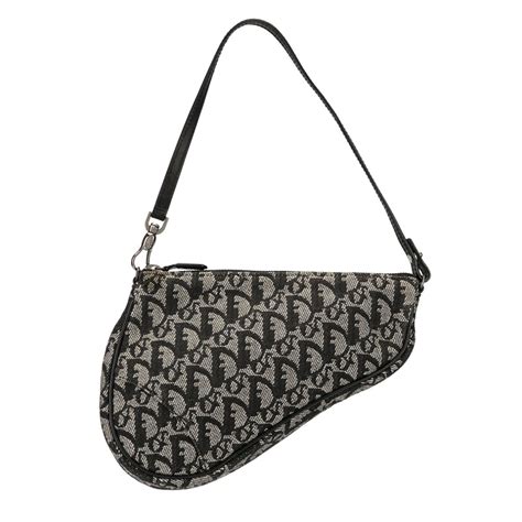 5 Designer Cult Handbags Celebrities Will Wear in 2020 | Who What Wear