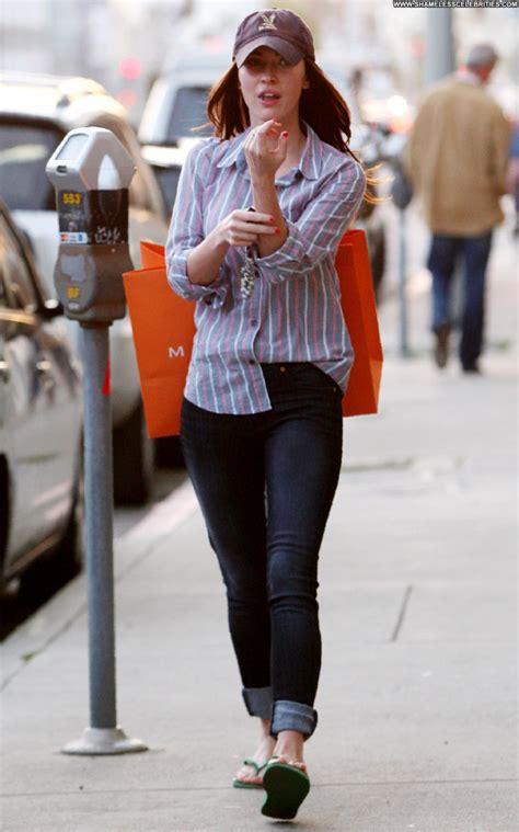 Megan Fox No Source High Resolution Posing Hot Beautiful Celebrity Nude Celebrities Mobile