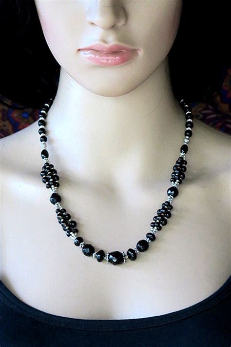 Elegant Graduated Black Beads Fashion Necklace