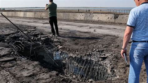 Puente entre Crimea anexada y Ucrania dañado por ataque ucraniano