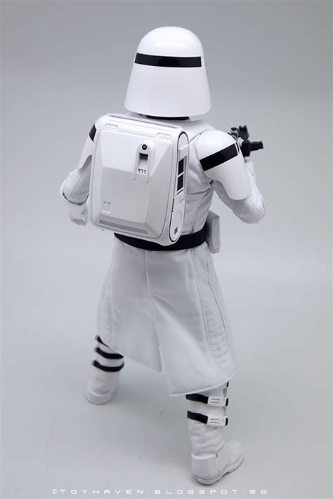 Toyhaven Hot Toys Star Wars Tfa Th Scale First Order Snowtrooper Inch Collectible Figure