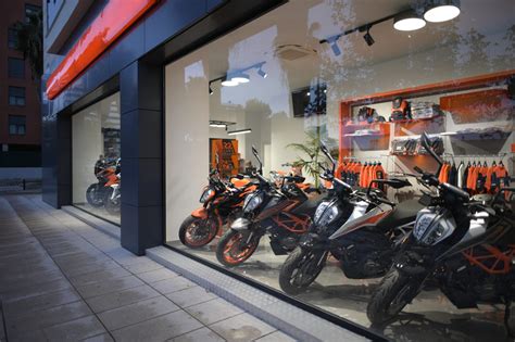 INAUGURACIÓN KTM DUBON VALENCIA VIERNES 26 5 2023 KTM DUBON VALENCIA