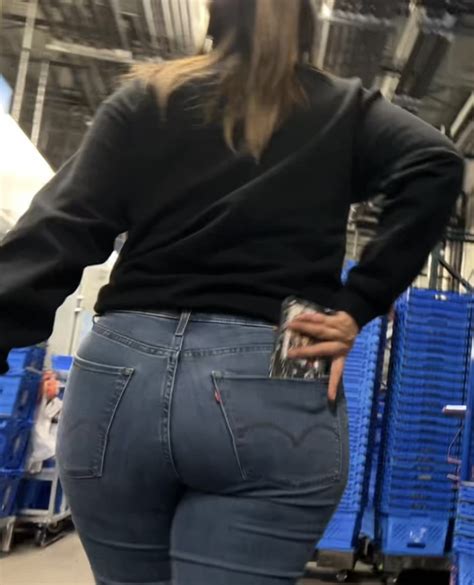 More Caps Of Thick Ass Coworker In Jeans Tight Jeans Forum