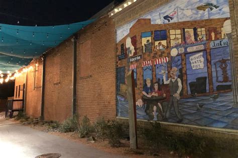 10 Fun Things To Do In Dallas Bishop Arts District The Vale Magazine