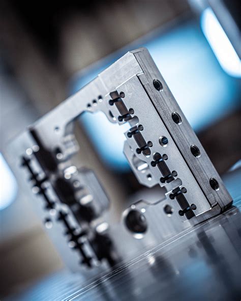 Industrie - Tayfun Ayra