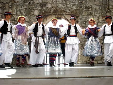 The Traditional Folk Costumes Of Croatia Croatian Clothing Folk