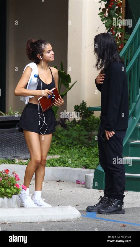 Selena Gomez Reveals Her Well Toned Abs As She Leaves A Hot Pilates
