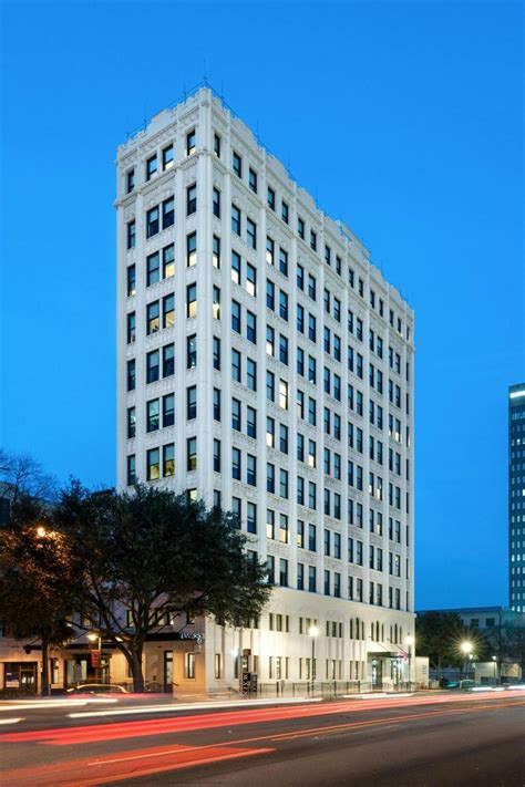 HOTEL MOXY COLUMBIA DOWNTOWN, COLUMBIA