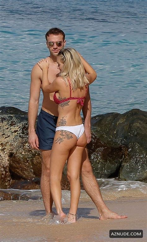 LAURA ANDERSON Nude AZNude