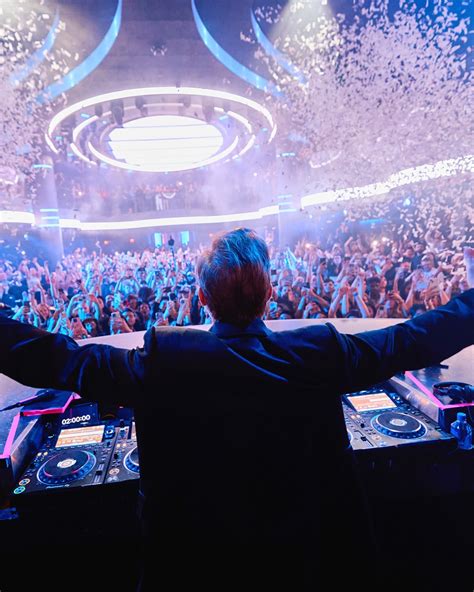 LIV Nightclub | Las Vegas Nightlife | Guestlist | Free Entry |Initiate