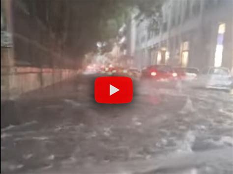 Meteo Maltempo In Sicilia Le Strade Di Catania Si Trasformano In