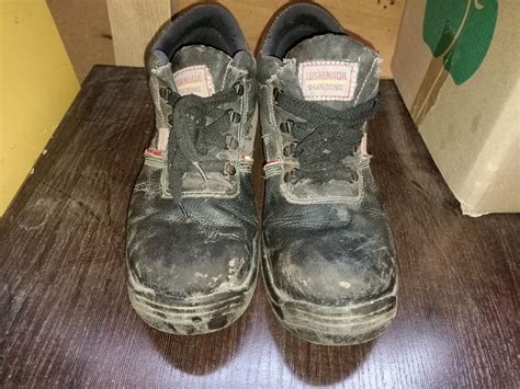 Ботинки строительные с металлическим носком: 3 000 тг. - Рабочие ...