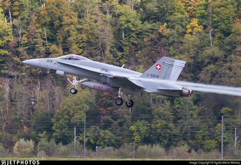 J-5019 | McDonnell Douglas F/A-18C Hornet | Switzerland - Air Force ...