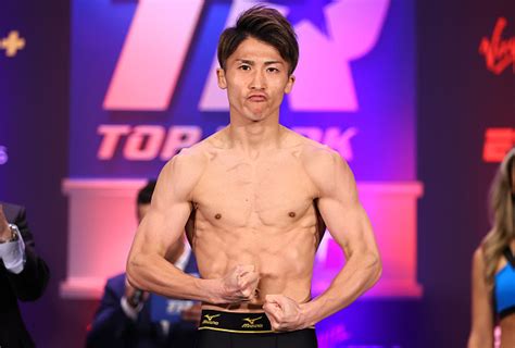 【ボクシング】井上尚弥がバキバキの筋肉で計量パス「仕上がり100」のマッスルポーズ Efight【イーファイト】格闘技情報を毎日配信！