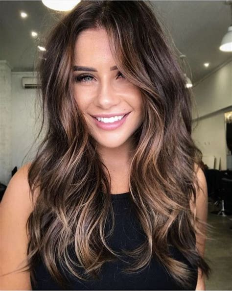 Elegant Brunette Hairstyles Ideas For Lovely Women