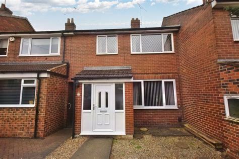 Kellett Avenue Leeds West Yorkshire Ls12 2 Bedroom Town House For