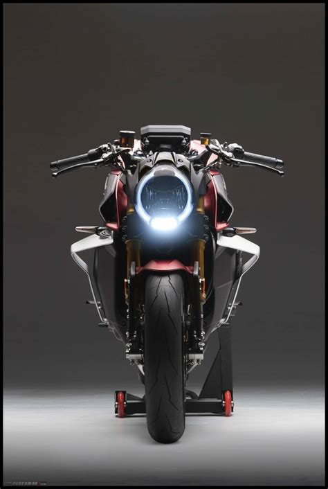 Spesifikasi MV AGUSTA Brutale Serie Oro Power Hingga HP Naked Bike Pakai Sayap