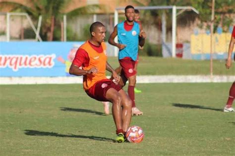 Dragão contrata volante ex Náutico PE