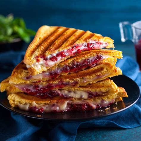 22 Best Grilled Cheese Sandwiches - Easy & Quick Ideas - Foodiosity