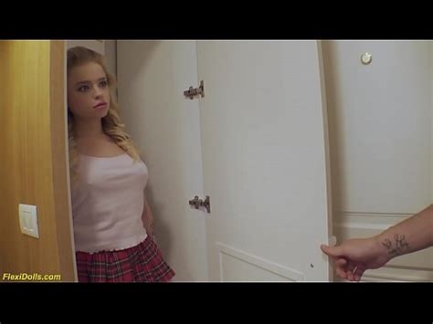 muñeca real flexi b anal follada XVIDEOS