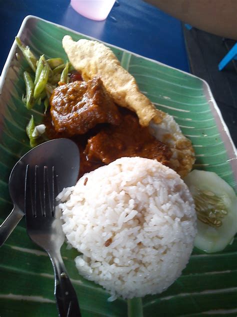 izza nasi lemak berlauk  senibung