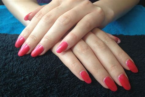CND Shellac Hot Pot Pink Hot Chilis