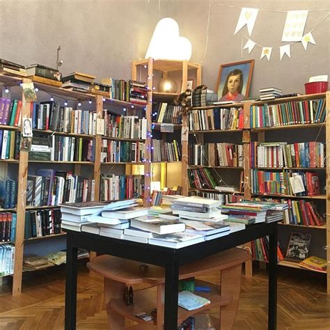 Это «Диккенс». Самарский книжный, где все покупатели — свои