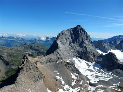 mächtig präsentiert sich Gross Windgällen Fotos hikr org