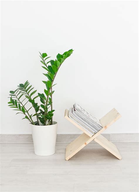 Tidy Your Magazines With This Diy Wooden Magazine Holder