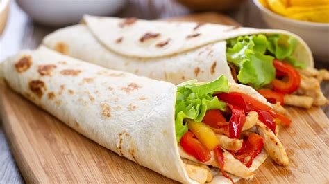 Lanche Da Tarde Para Hipertensos Wrap De Frango Vegetais